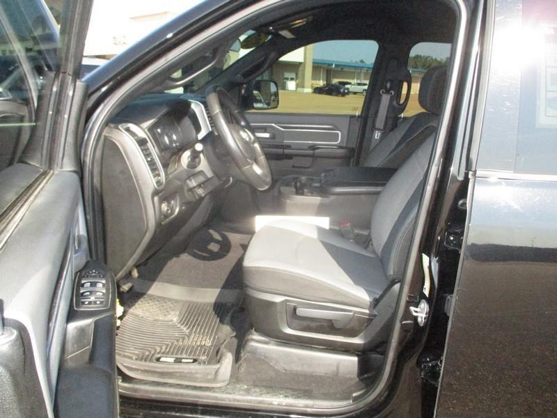 RAM 2500 Tradesman Crew Cab SWB 4WD 2022