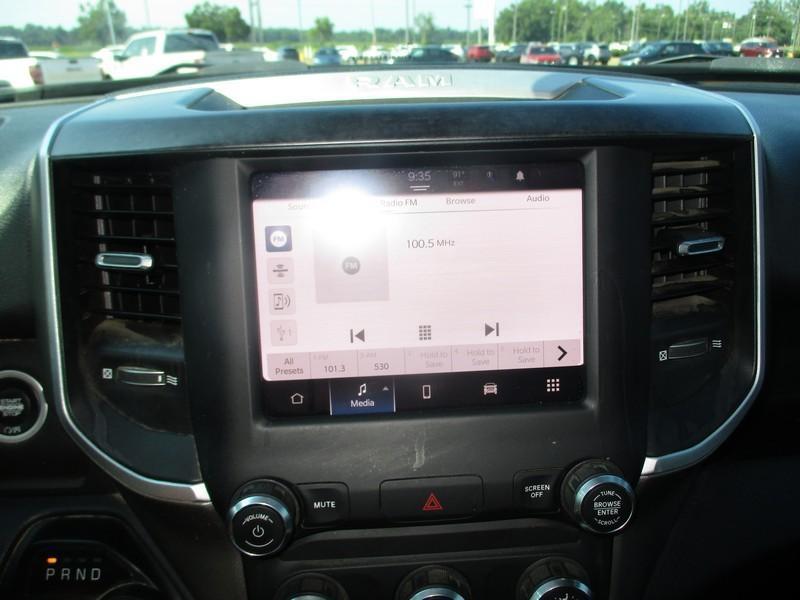 RAM 2500 Tradesman Crew Cab SWB 4WD 2022