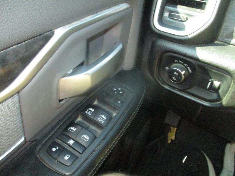 RAM 2500 Tradesman Crew Cab SWB 4WD 2022