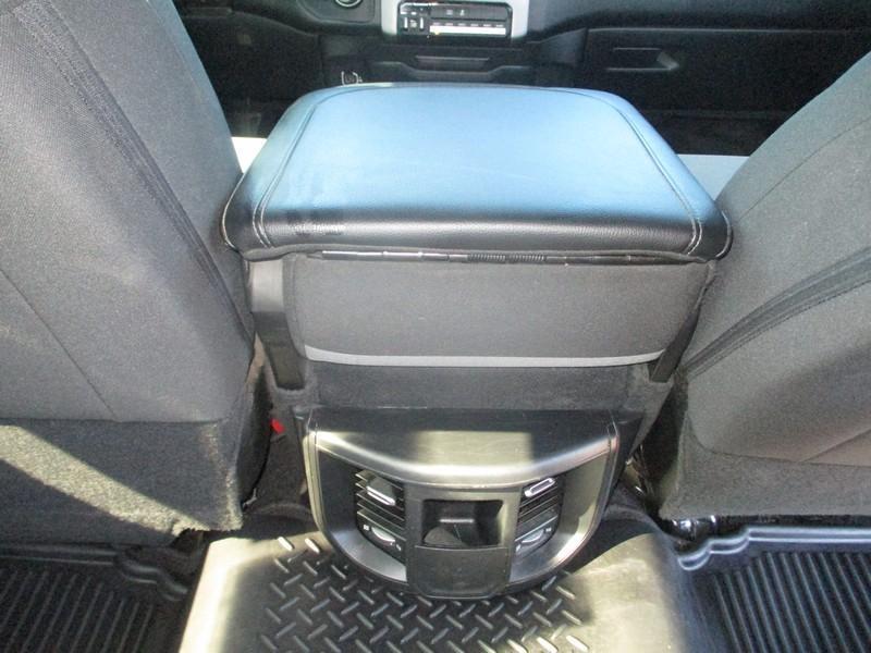 RAM 2500 Tradesman Crew Cab SWB 4WD 2022