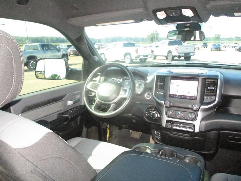 RAM 2500 Tradesman Crew Cab SWB 4WD 2022