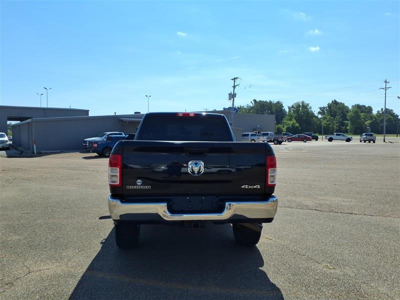 RAM 2500 Tradesman Crew Cab SWB 4WD 2022