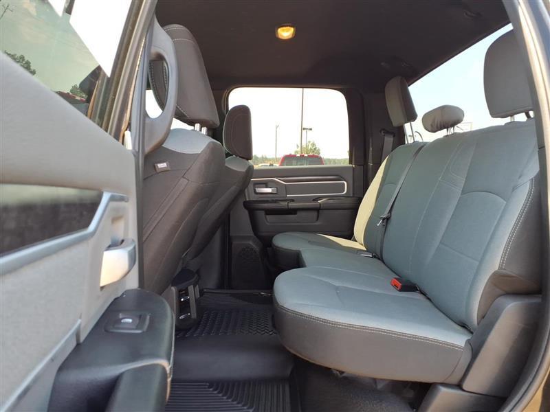 RAM 2500 Tradesman Crew Cab SWB 4WD 2022