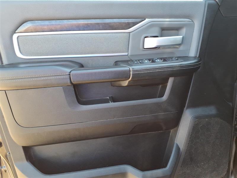 RAM 2500 Tradesman Crew Cab SWB 4WD 2022