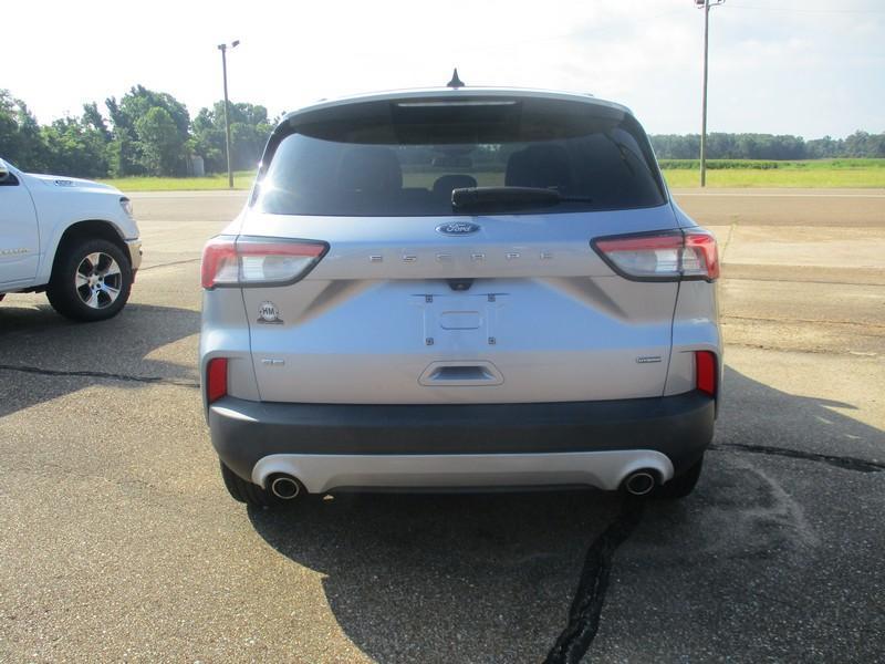 Ford Escape Hybrid SE 2022