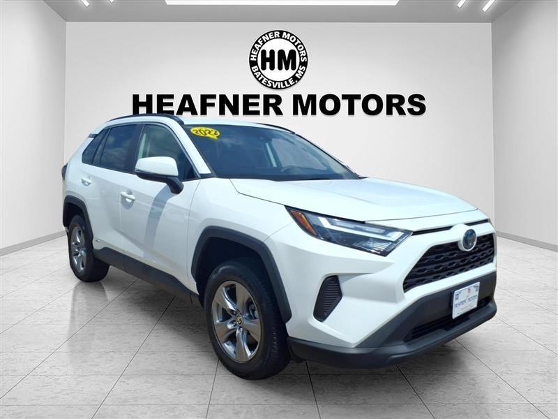 Toyota RAV4 Hybrid XLE 2022