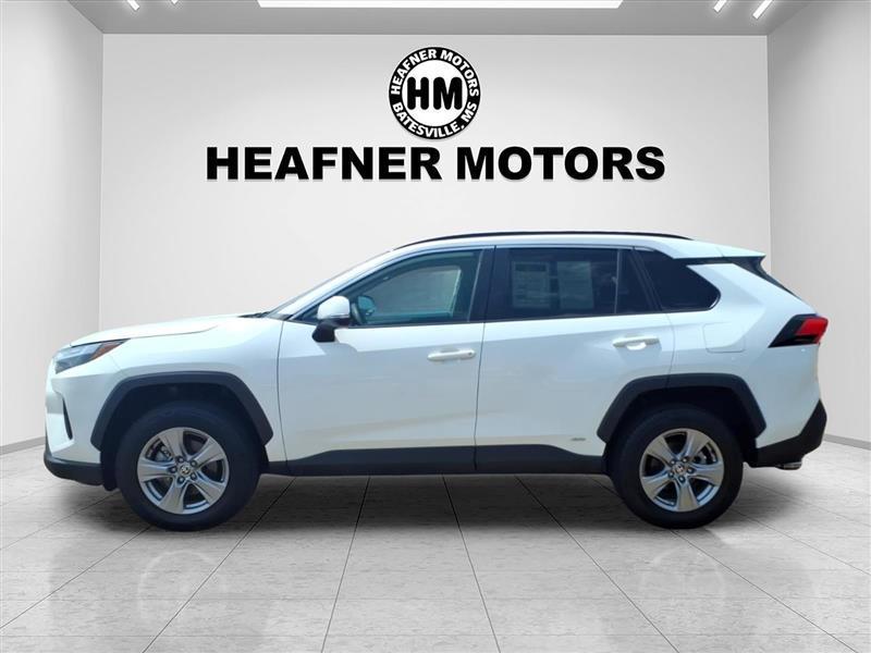 Toyota RAV4 Hybrid XLE 2022