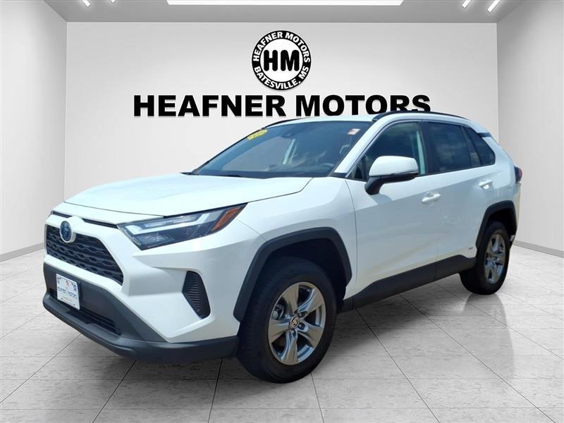 Toyota RAV4 Hybrid XLE 2022