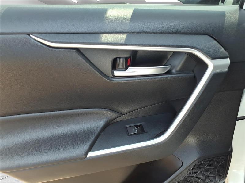 Toyota RAV4 Hybrid XLE 2022