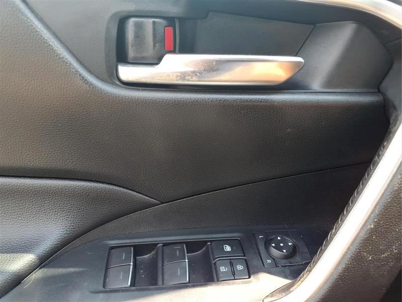 Toyota RAV4 Hybrid XLE 2022