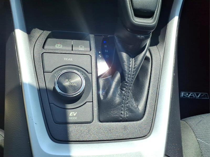 Toyota RAV4 Hybrid XLE 2022