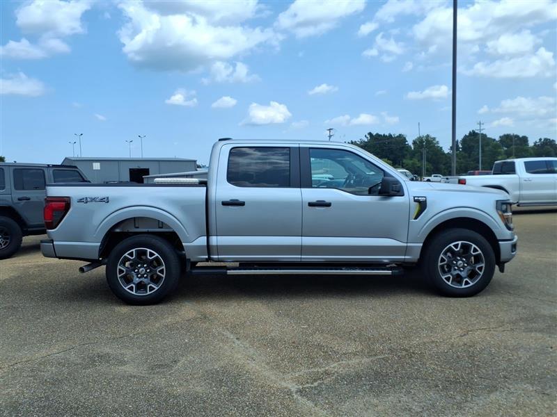 Ford F-150 STX SuperCrew 4WD 2025