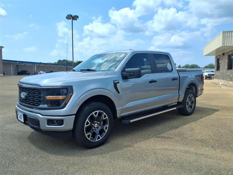Ford F-150 STX SuperCrew 4WD 2025