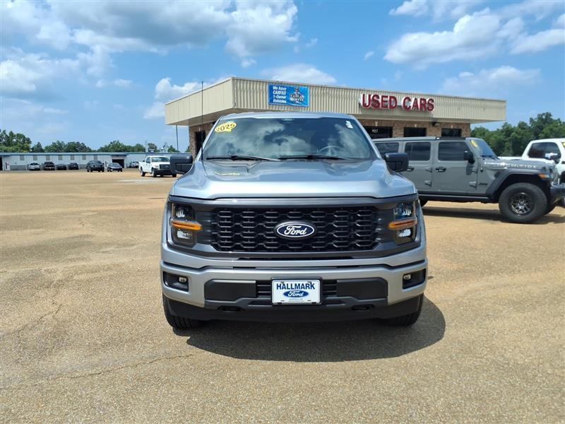 Ford F-150 STX SuperCrew 4WD 2025