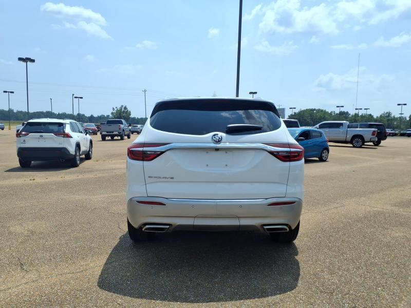 Buick Enclave Essence FWD 2021