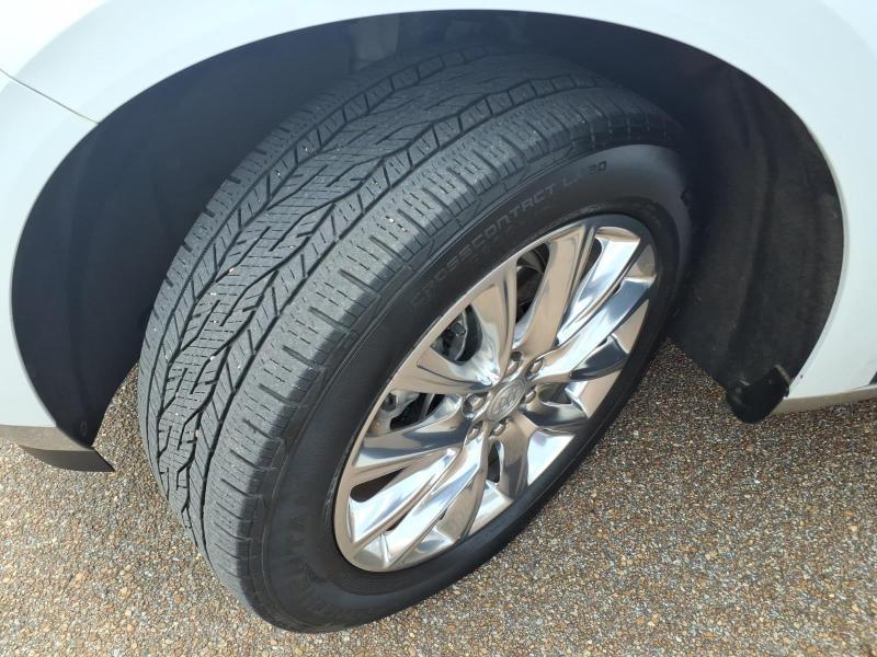 Buick Enclave Essence FWD 2021