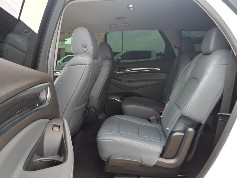Buick Enclave Essence FWD 2021