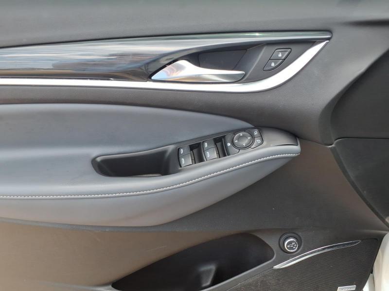 Buick Enclave Essence FWD 2021