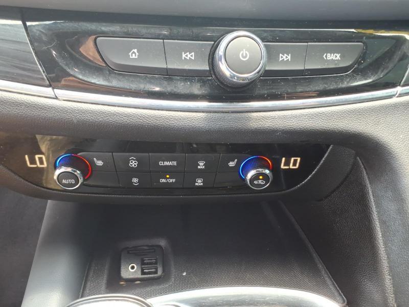 Buick Enclave Essence FWD 2021