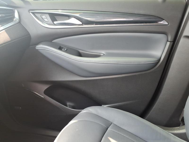 Buick Enclave Essence FWD 2021