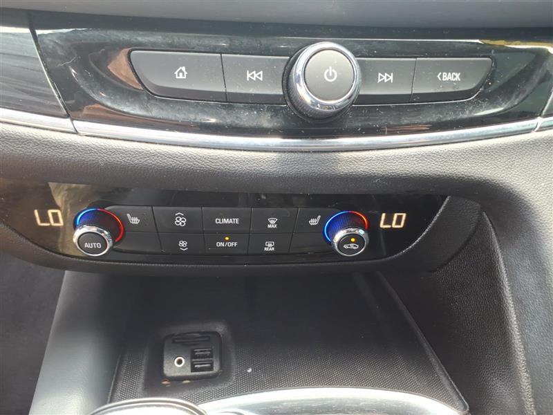 Buick Enclave Essence FWD 2021