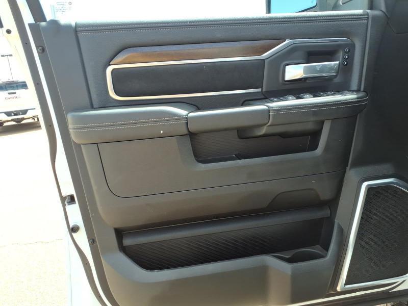 RAM 2500 Laramie Crew Cab SWB 4WD 2024