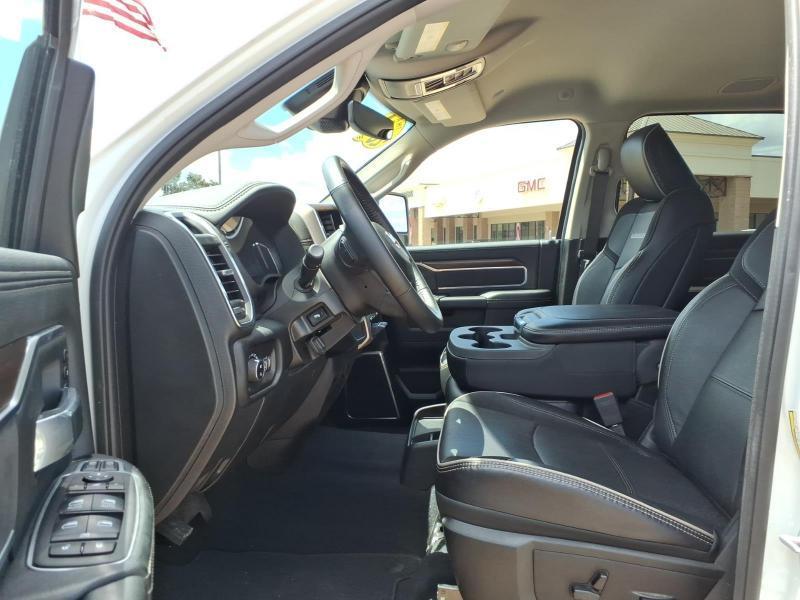 RAM 2500 Laramie Crew Cab SWB 4WD 2024