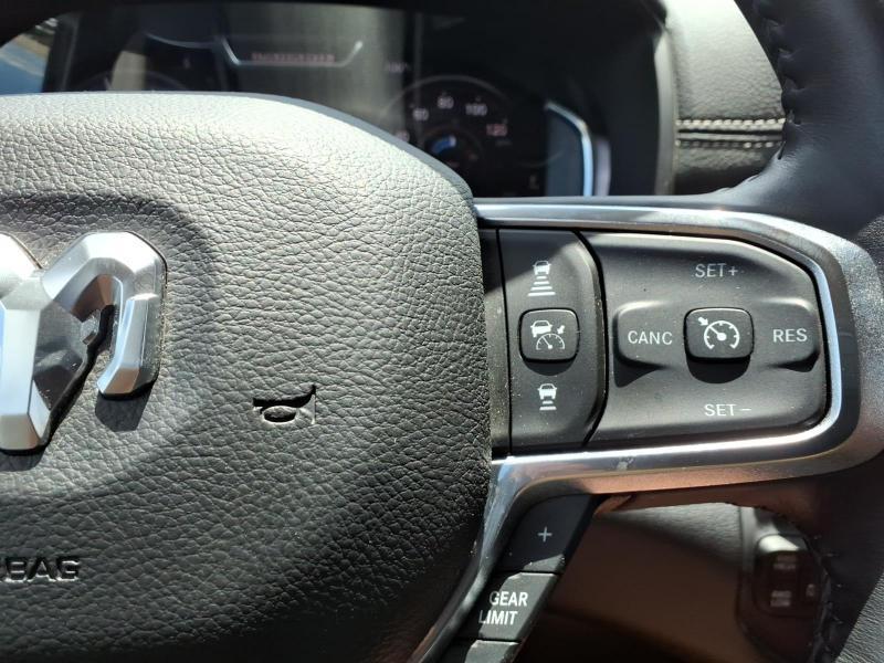 RAM 2500 Laramie Crew Cab SWB 4WD 2024