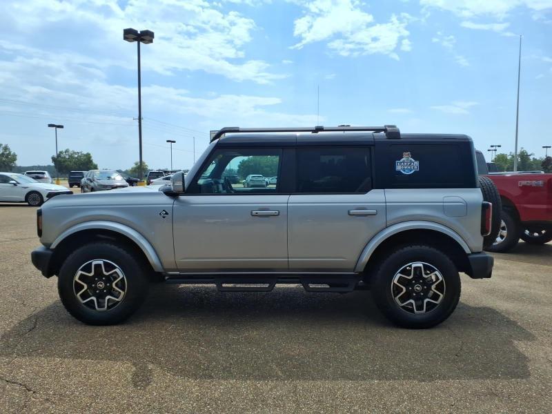 Ford Bronco Outer Banks 4-Door 2024