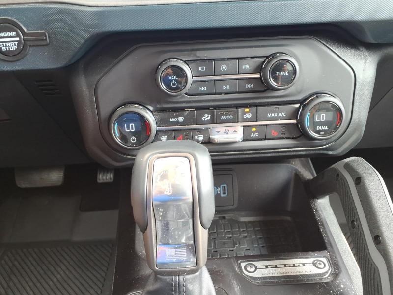 Ford Bronco Outer Banks 4-Door 2024