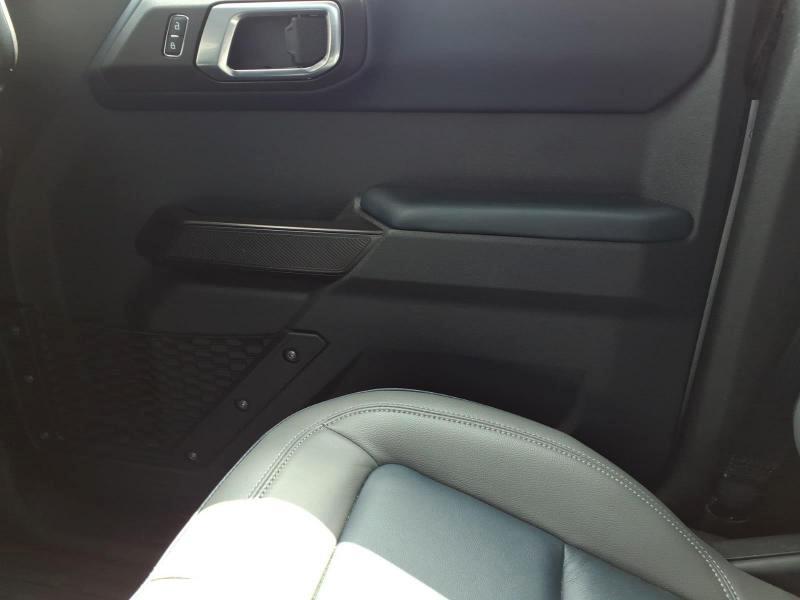 Ford Bronco Outer Banks 4-Door 2024