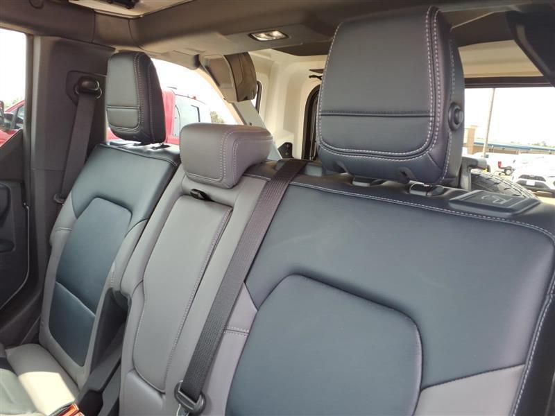 Ford Bronco Outer Banks 4-Door 2024