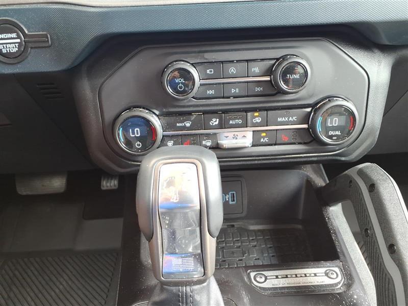 Ford Bronco Outer Banks 4-Door 2024