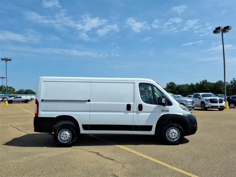 RAM Promaster 1500 Low Roof Tradesman 136-in. WB 2019