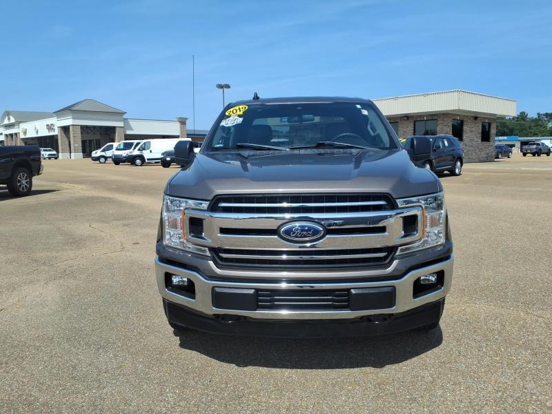 Ford F-150 XLT SuperCrew 4WD 2019