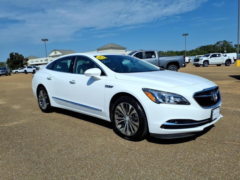 2017 Buick LaCrosse Essence