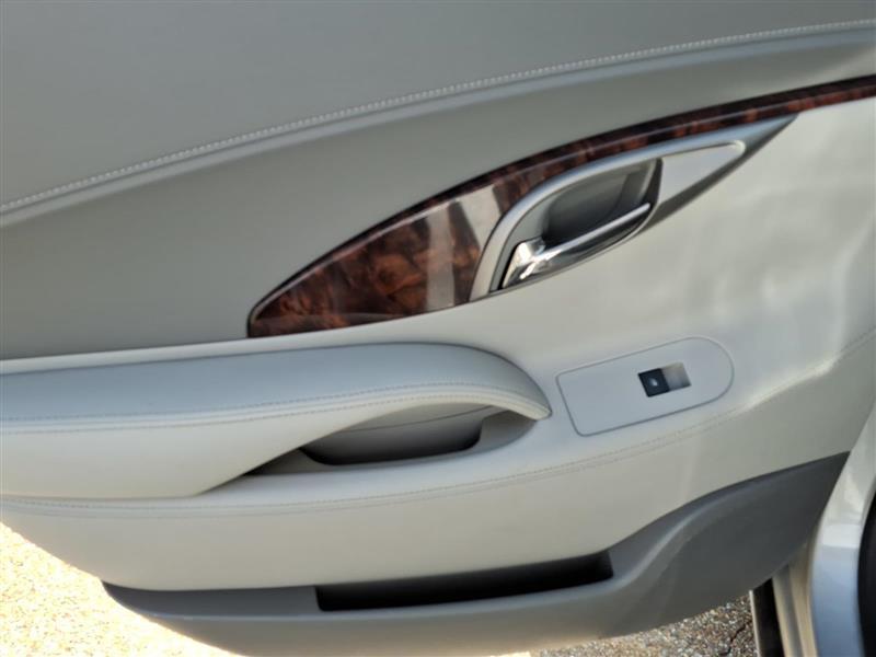 Buick LaCrosse Premium Package 1, w/Leather 2012