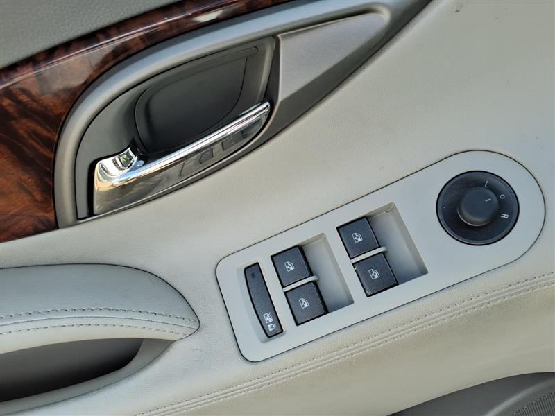 Buick LaCrosse Premium Package 1, w/Leather 2012