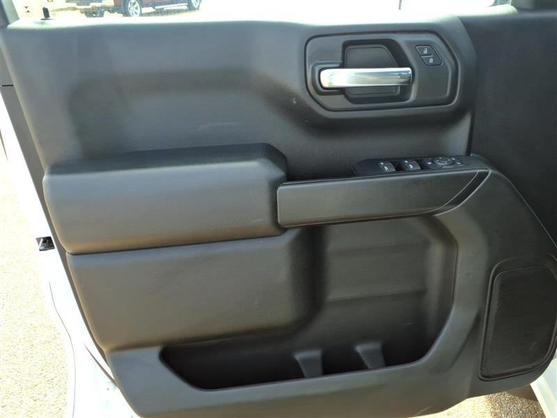 Chevrolet Silverado 1500 Custom Crew Cab 4WD 2023