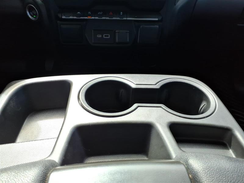 Chevrolet Silverado 1500 Custom Crew Cab 4WD 2023