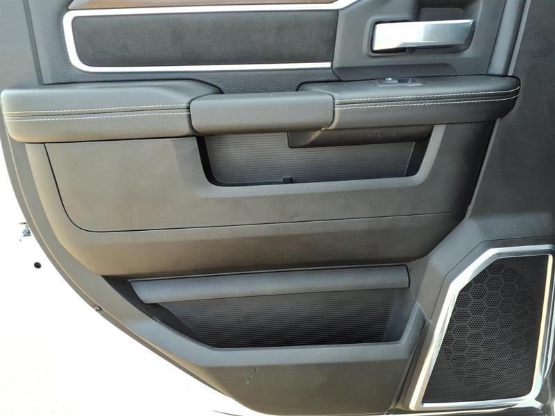 RAM 2500 Laramie Crew Cab SWB 4WD 2024