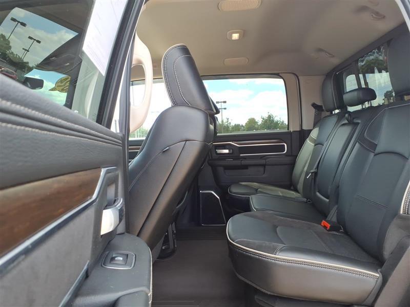 RAM 2500 Laramie Crew Cab SWB 4WD 2024