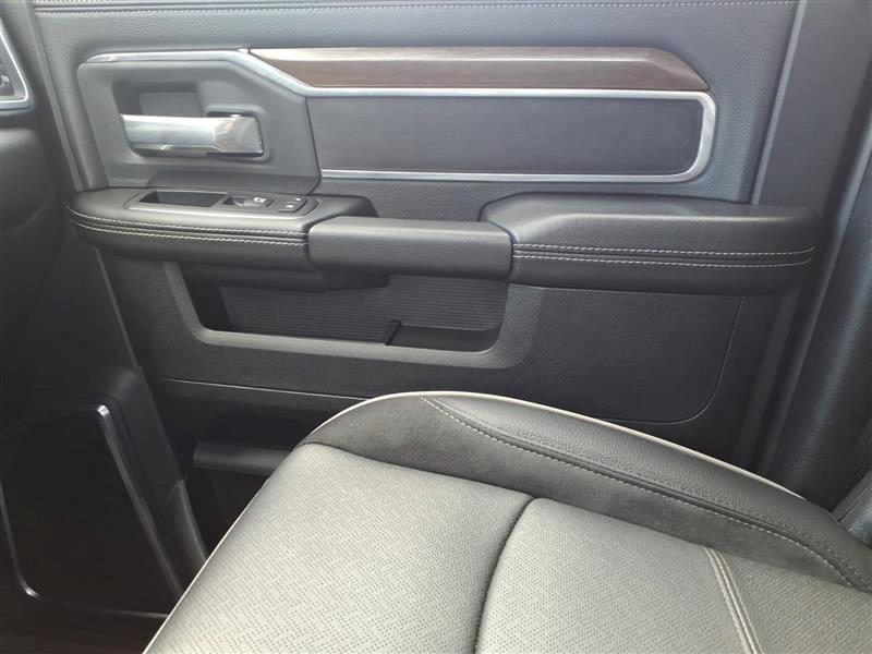 RAM 2500 Laramie Crew Cab SWB 4WD 2024
