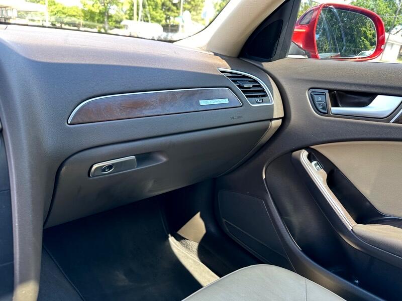 Audi A4 2.0T Sedan quattro Tiptronic 2014