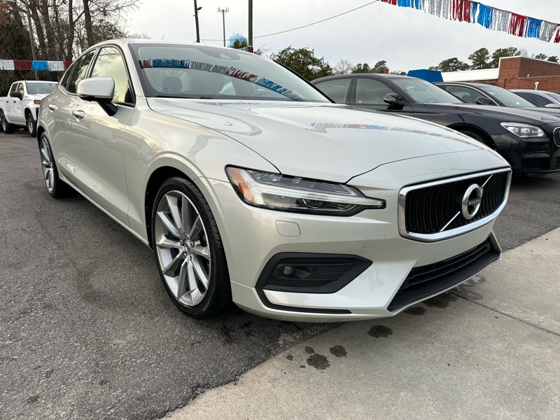 Volvo S60 T5 Momentum 2019