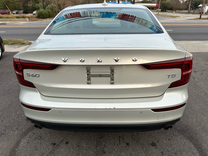 Volvo S60 T5 Momentum 2019