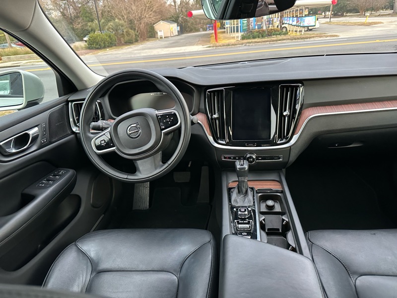 Volvo S60 T5 Momentum 2019