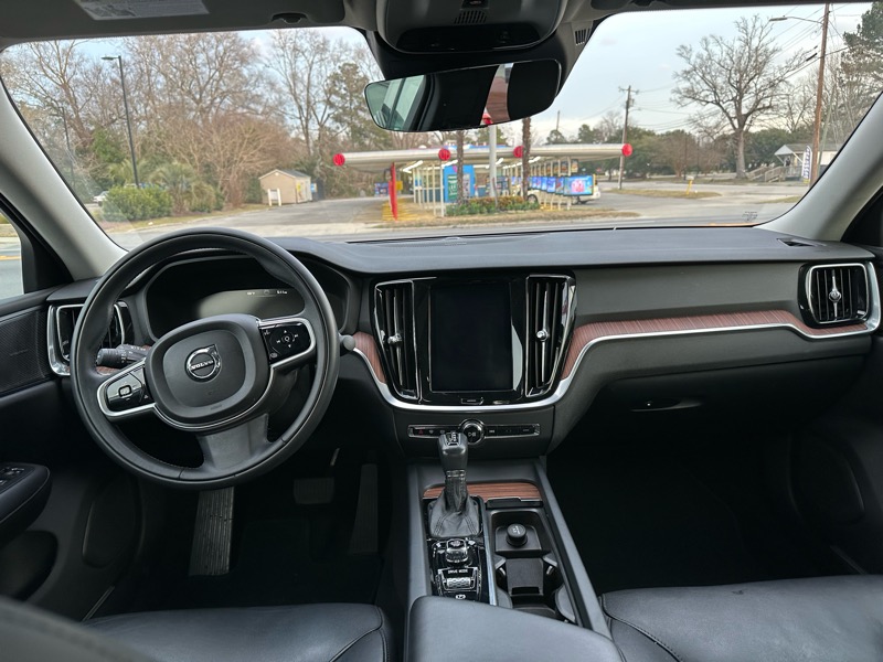 Volvo S60 T5 Momentum 2019