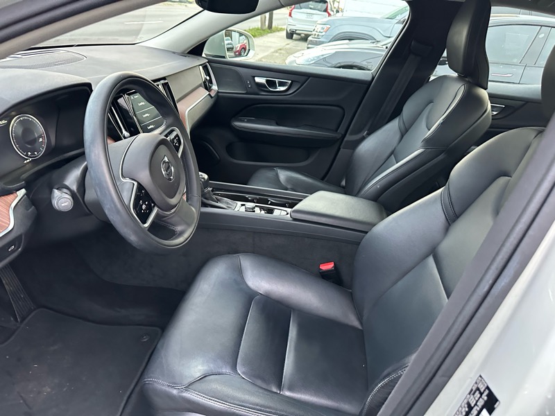 Volvo S60 T5 Momentum 2019