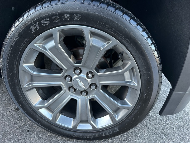 Chevrolet Tahoe 1500 4dr 2015